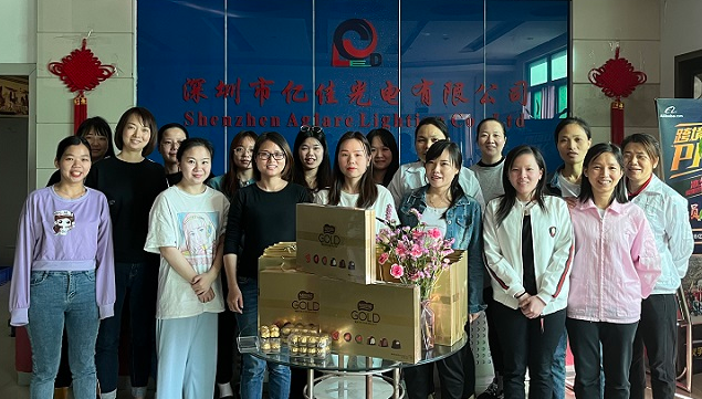 ��ů���£�������ʱ�������ǲ�����ף����Ů����տ��� 