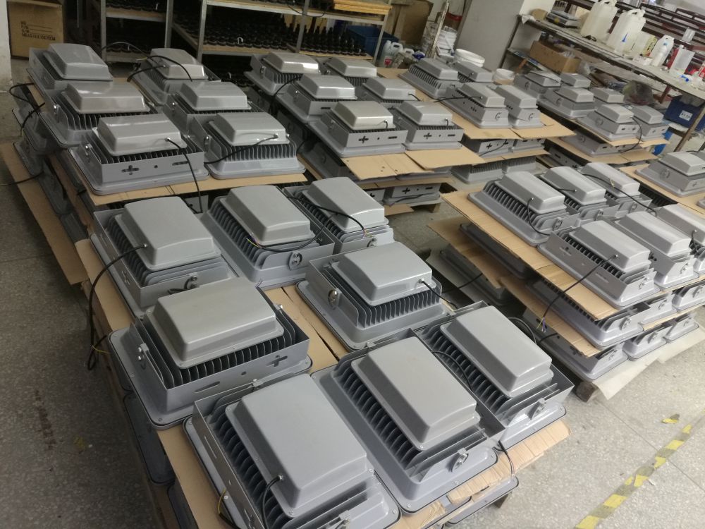 led̫����·�Ƶ��ص㼰�ŵ㻮����ʲô